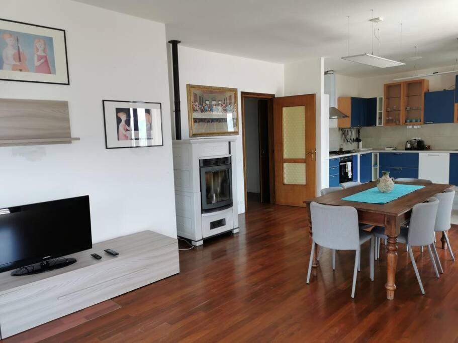 Patricia'S Apartment Riva di Solto Exteriér fotografie
